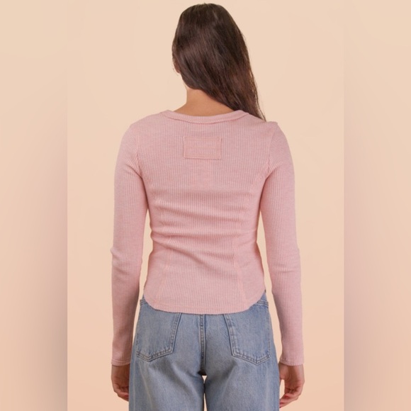 Women's Pink Ribbed Snap Button-Up Top - Picture 4 of 4
